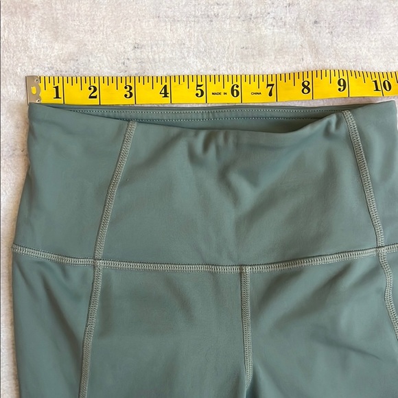 Athleta Green Leggings - Picture 3 of 5